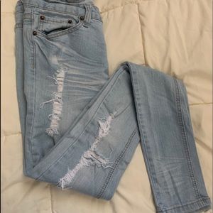 “REGAL BLUE” Women’s Skinny Jeans       Purchased at Buckle   Size 7